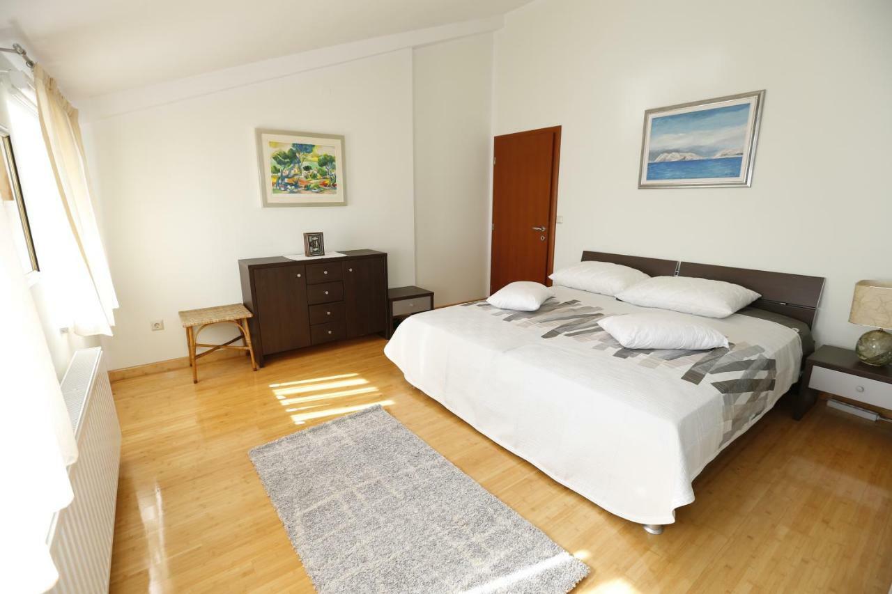 Apartment Bojan With Terrace And Sea View Baska  Exterior photo