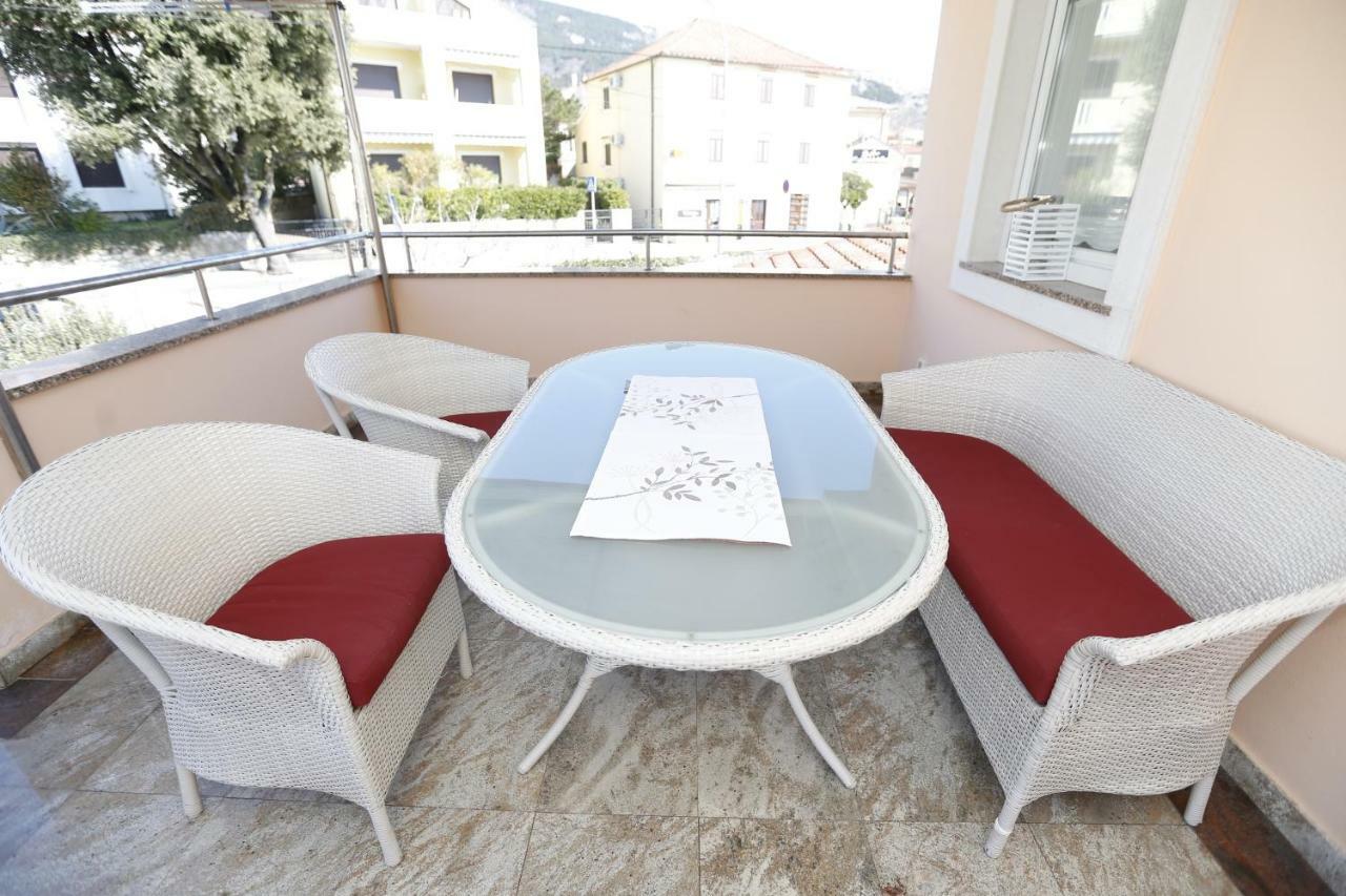Apartment Bojan With Terrace And Sea View Baska  Exterior photo
